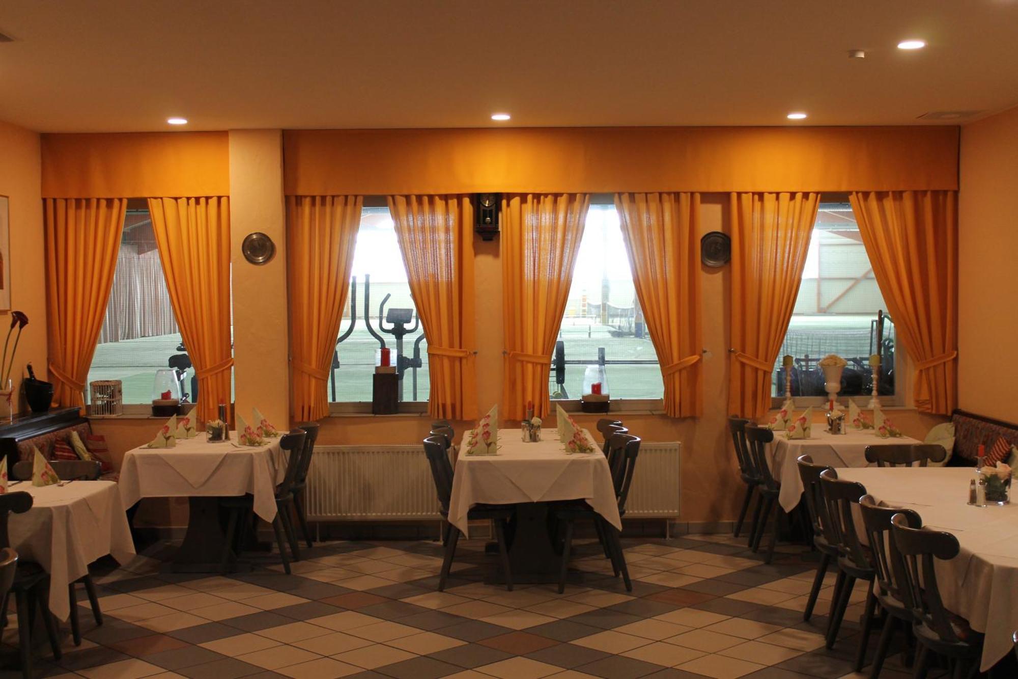 Toto'S Gasthaus Хаттинген Экстерьер фото
